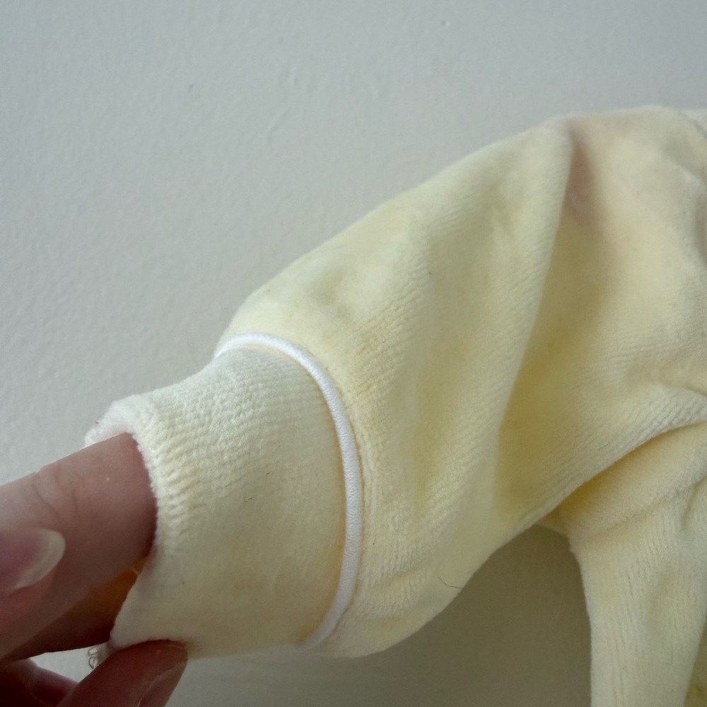 Vintage 90s Baby One-Piece Velour Romper Pastel Yellow Embroidered Animals 6 Mos - Picture 14 of 15